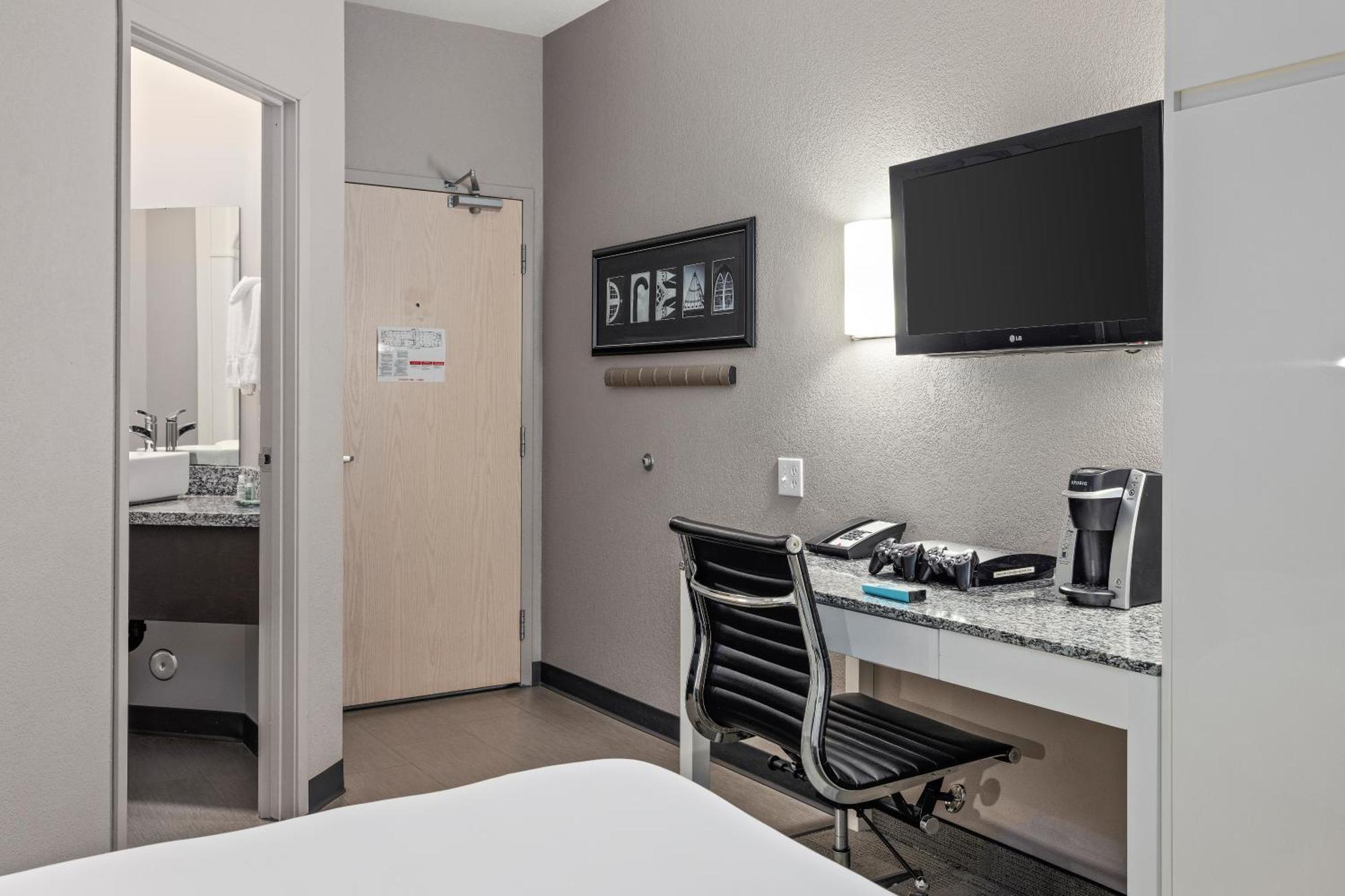 Home Inn Medicine Hat Exteriér fotografie